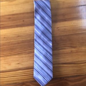 DKNY tie